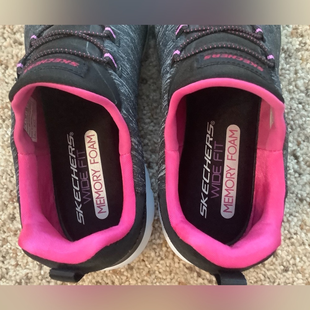 Skechers Summits Quick Getaway Memory Foam Pink and Black Sneakers Size 7 Wide - Picture 5 of 10